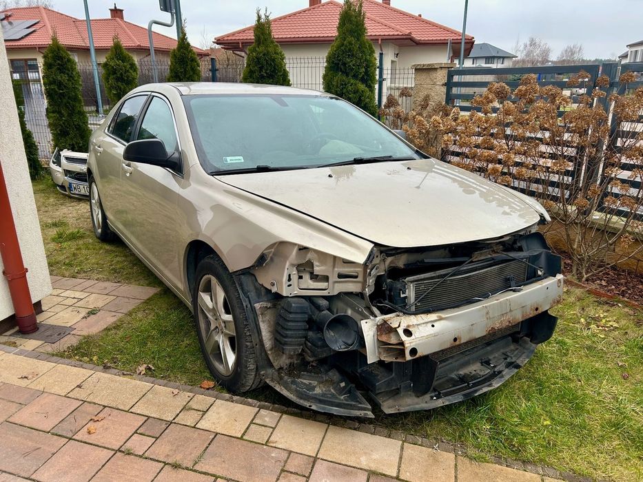 Chevrolet Malibu Chevrolet Malibu 2011 automat 2.4l uszkodzony po stłuczce
