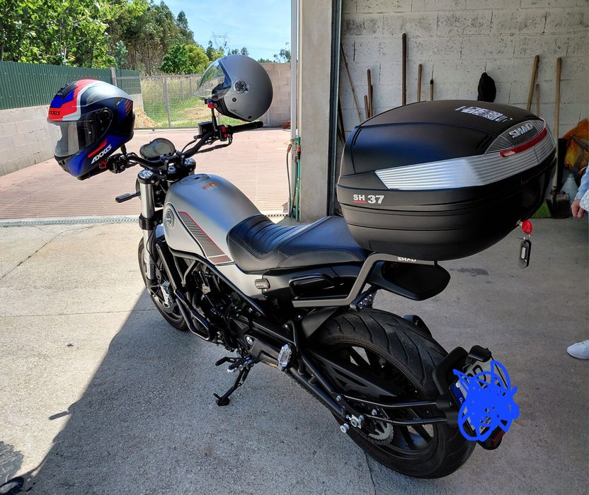 Mota benelli leoncino trail 500 de 2023 com mais ou menos 6000km  4300€ a discutir