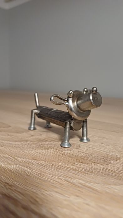 Jamnik Jamniczek piesek  z metalu metalowa figurka handmade