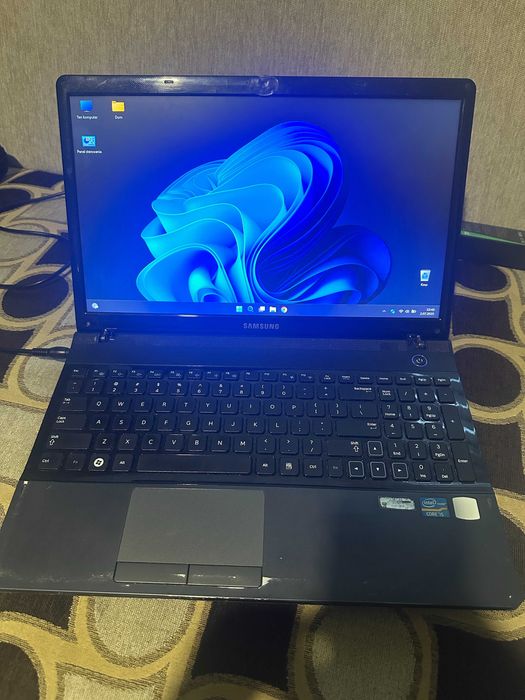 Laptop Samsung NP300E5C 15,6" i5-3210M GT620 Ram 8GB SSD+HDD Win11