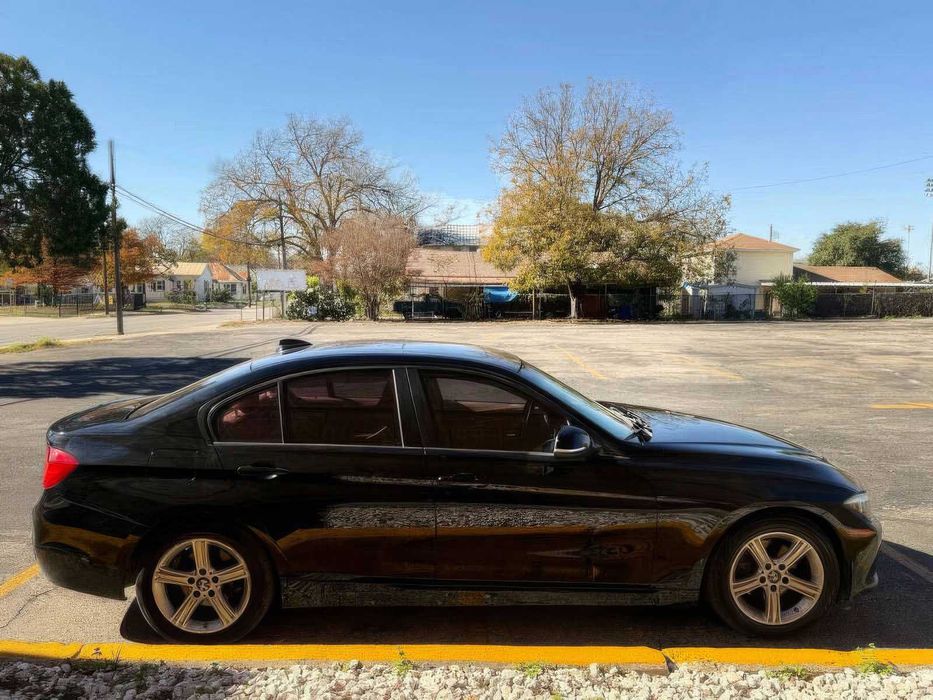 BMW 3 Series 320i      2015