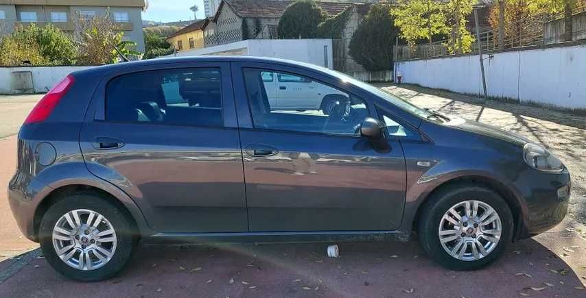 Fiat Punto   1.2 Young