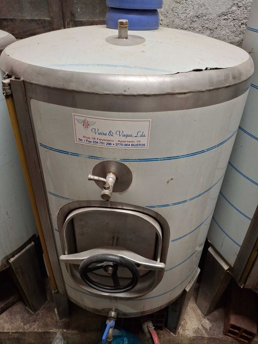 Cubas de inox em bom estado