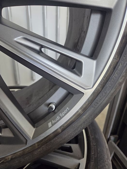 Sprzedam Alufelgi z oponami 23 cale Audi Q8 Q7