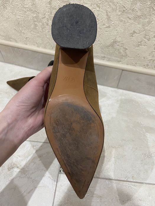 Продам туфлі