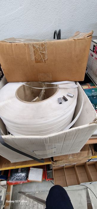 Cintar caixas ou paletes