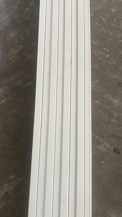 Rodapé PVC branco Tarkett