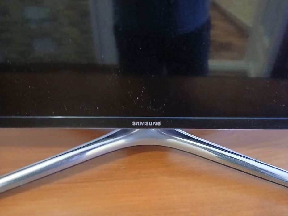 Продаётся LED  телевизор с функцией 3D