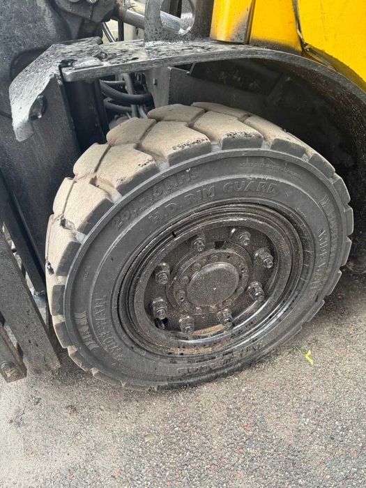 вилочный погрузчик