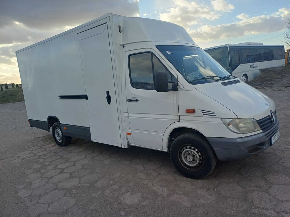 Samochód cieżarowy