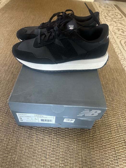 New balance розмір 42,5