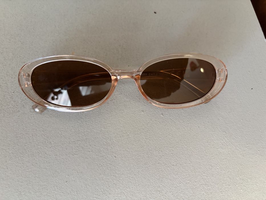 Oculos de sol variados