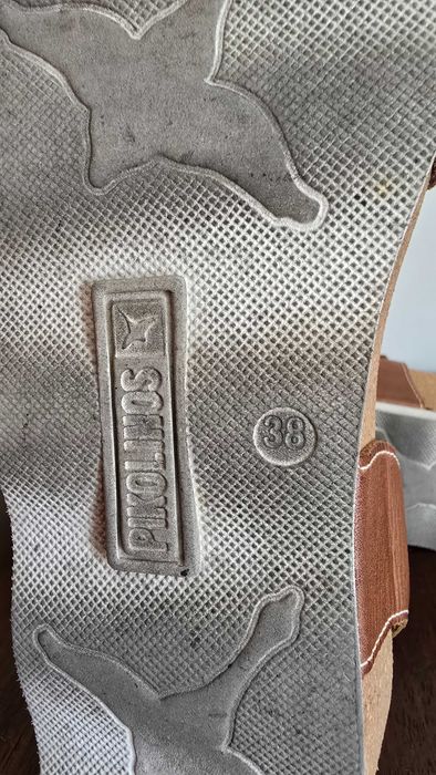 Sandálias de pele genuína marca PIKOLINOS n.º 38 – quase novas!