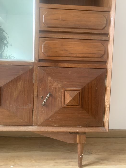 Cristaleira vintage