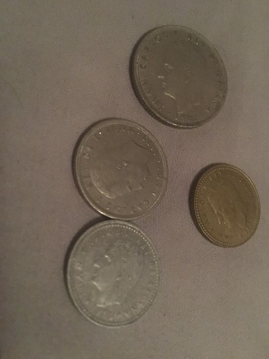 Moedadas antigas e 1 medalha