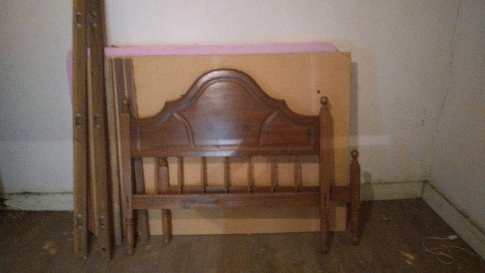 Cama de casal com colcha