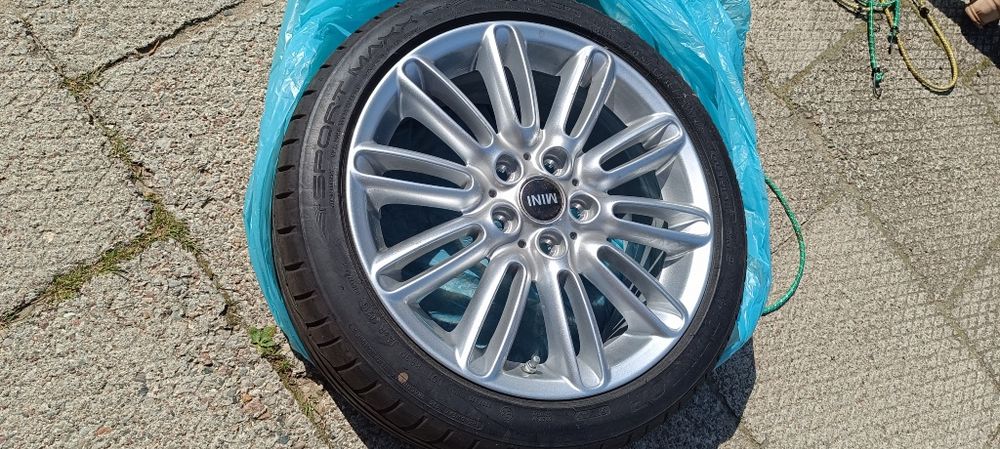 Alufelgi 17 do Mini BMW (stan idealny) z oponami Dunlop 205/45