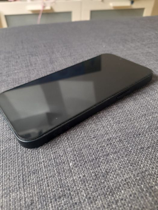 iPhone 13 128GB Midnight.