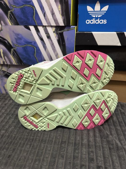 Жіночі кросівки Reebok Aztrek 37,5(24см) оригінал