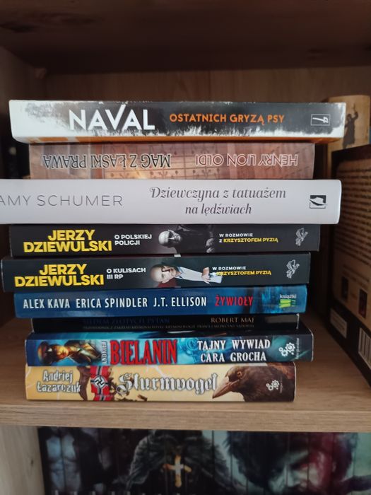 Zestaw książek używanych naval  Dziewulski  fantastyka