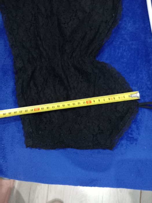 Top krótki koronkowy