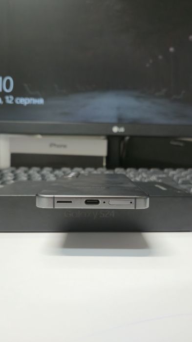 Samsung S24 8/256Gb, офіційний