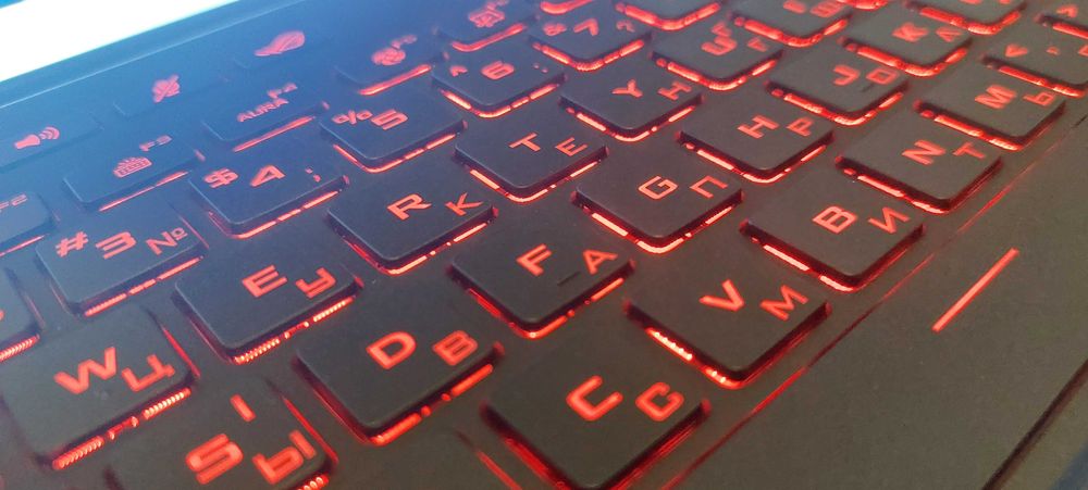 Гравировка клавиатуры Macbook оптом для магазинов