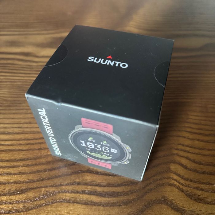 Vendo Suunto Vertical Titanium (1ª geração, sem solar)