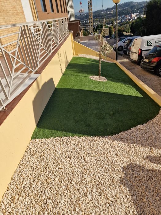 Manutenção/construção espaços verdes zona grande Porto e arredores