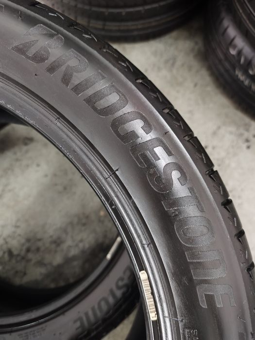 Pneus 265/45r21 Bridgestone Alenza 001 com 80% piso