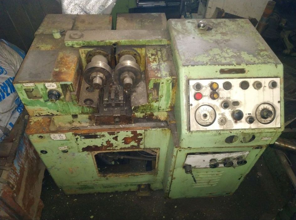 Різьбонакатний верстат А9518 , UPW 12,5 
А9518 різьбонакатний верст