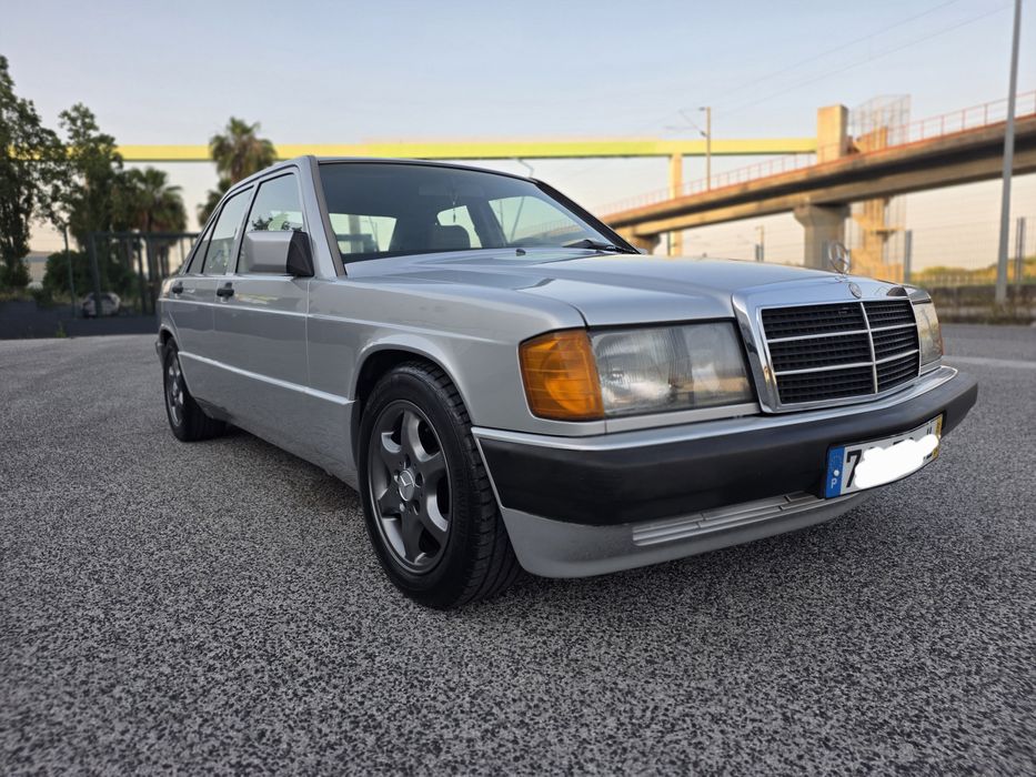 Mercedes Benz 190D 2.5 impecável