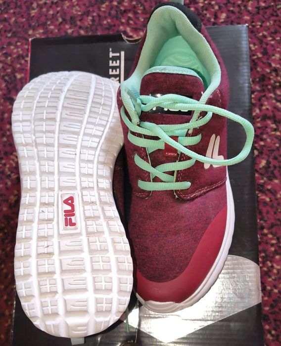 Кросівки FILA, розмір 39 (EU) / US 7 / UK 5.