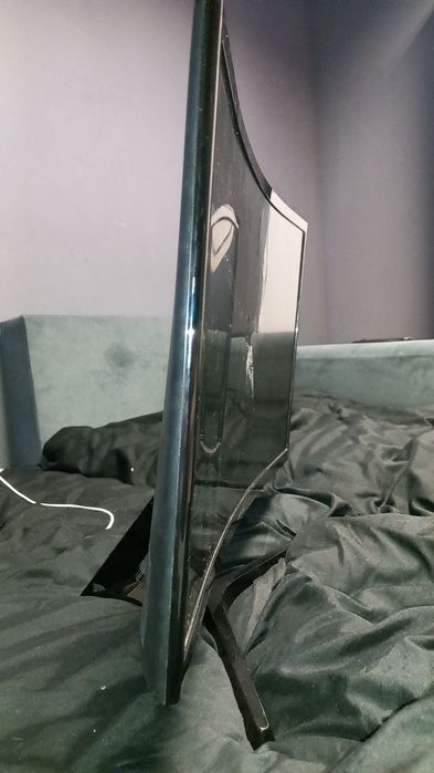 Monitor samsung 24" zakrzywiany