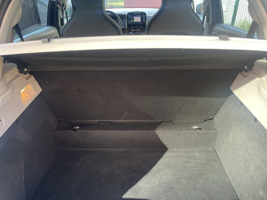 Рено зоя Renault zoe електричка електро авто