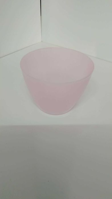 Conjunto de duas refrigeradoras marca tupperwar de 380 ml cada, novas, em tons rosa.