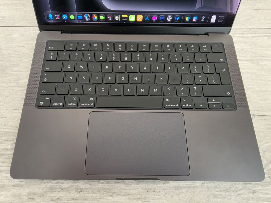 Macbook Pro 14 cali M4