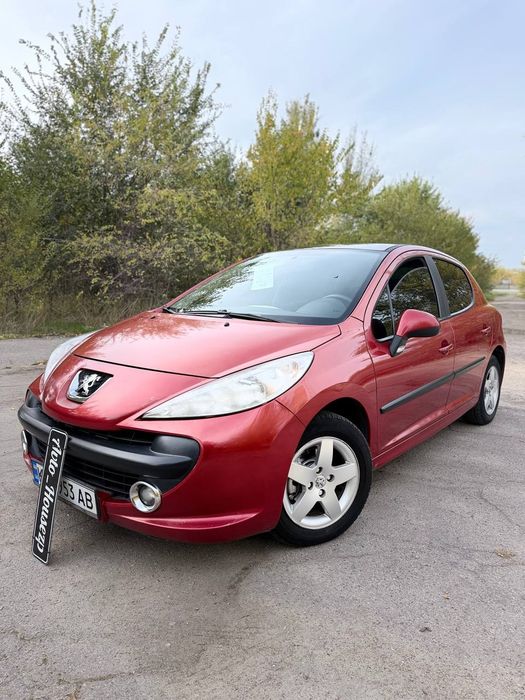 продам Peugeot 207