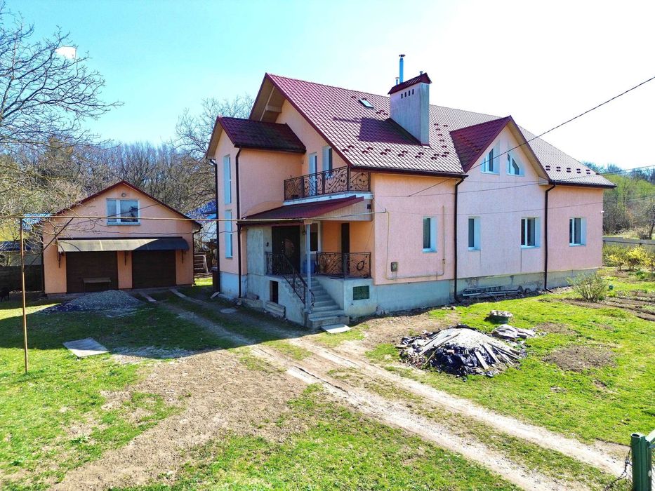 Продаж частини будинку у Дрогобичі