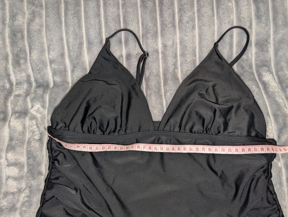 Купальник можна для вагітних або у кого є животик розмір Xl