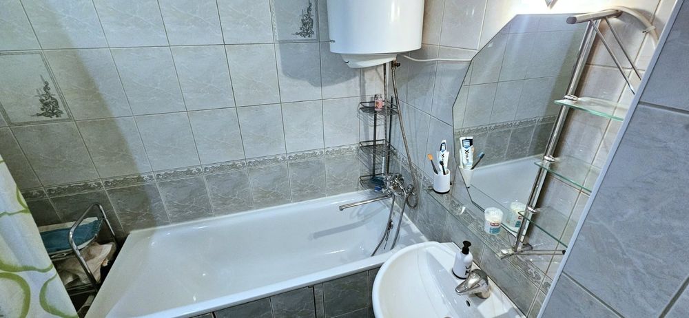 Продаж 3к.кв - " сталінки" по вул. Б.Хмельницького