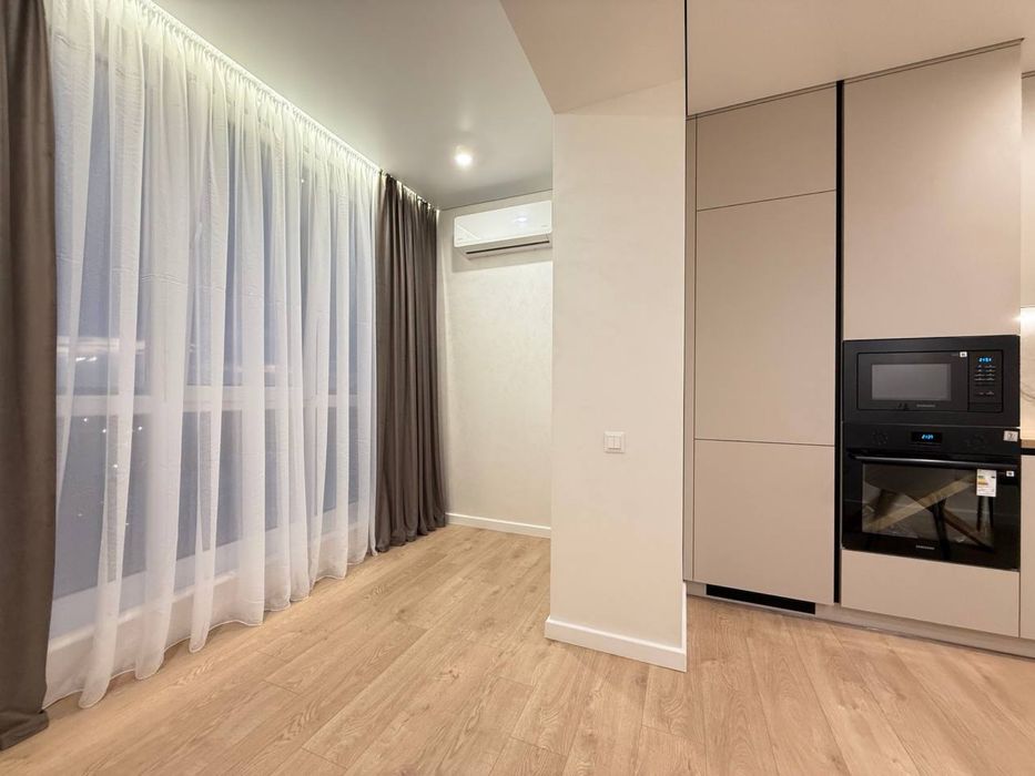 Велика 1-кімнатна в ЖК «На Щасливому». 49 м2. Вул. Студенська 32 !!!