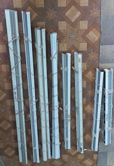 Продам білі жалюзі в розмірах