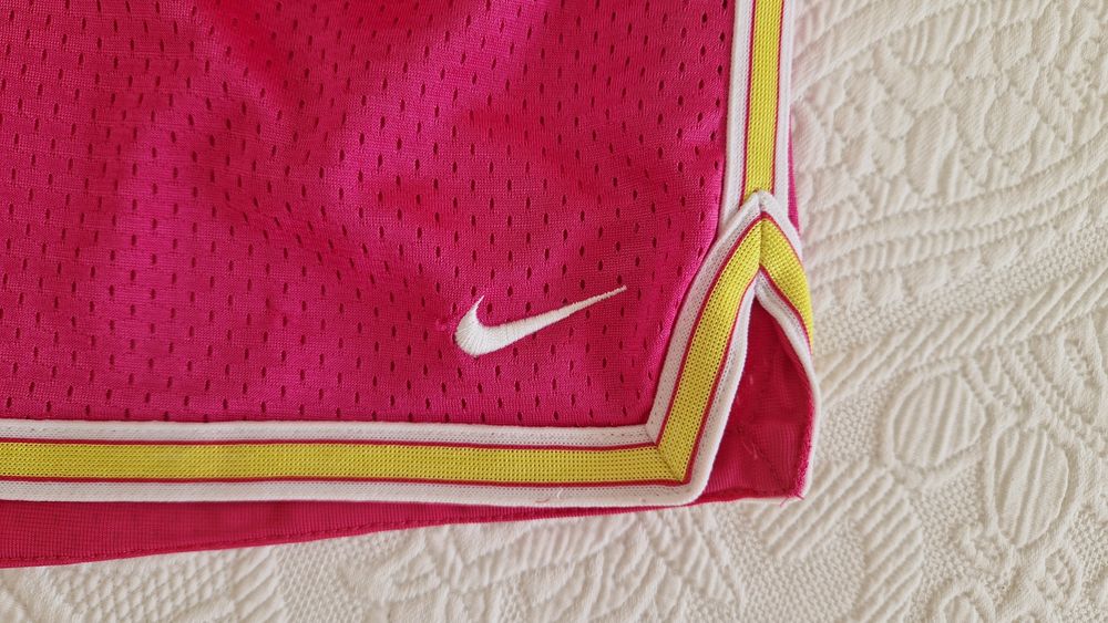 Calções Nike rosa, tamanho L