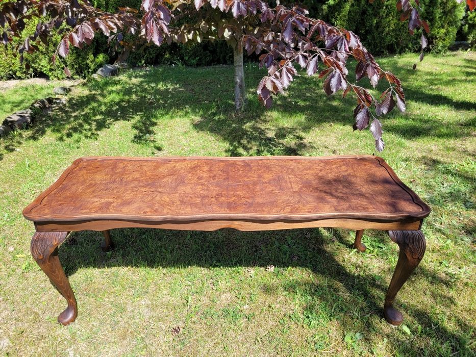 Stolik w stylu Chippendale