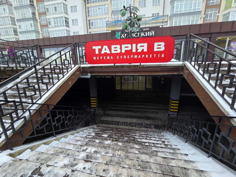 Продаж комерційного приміщення 1900м2 _VD