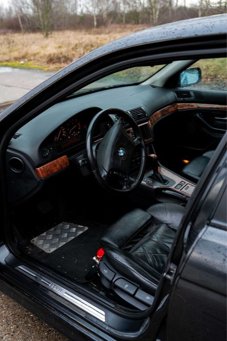 BMW Seria 5 e39 V8 1997