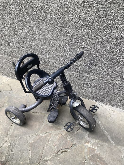 Трьохколісний велосипед Lexus Trike