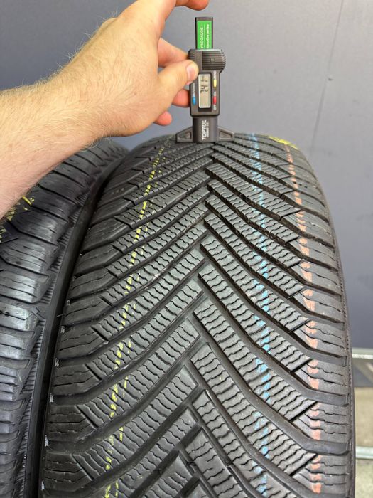 Шины БУ 215 55 R 18 Michelin Alpin 7 Зима Комплект резина