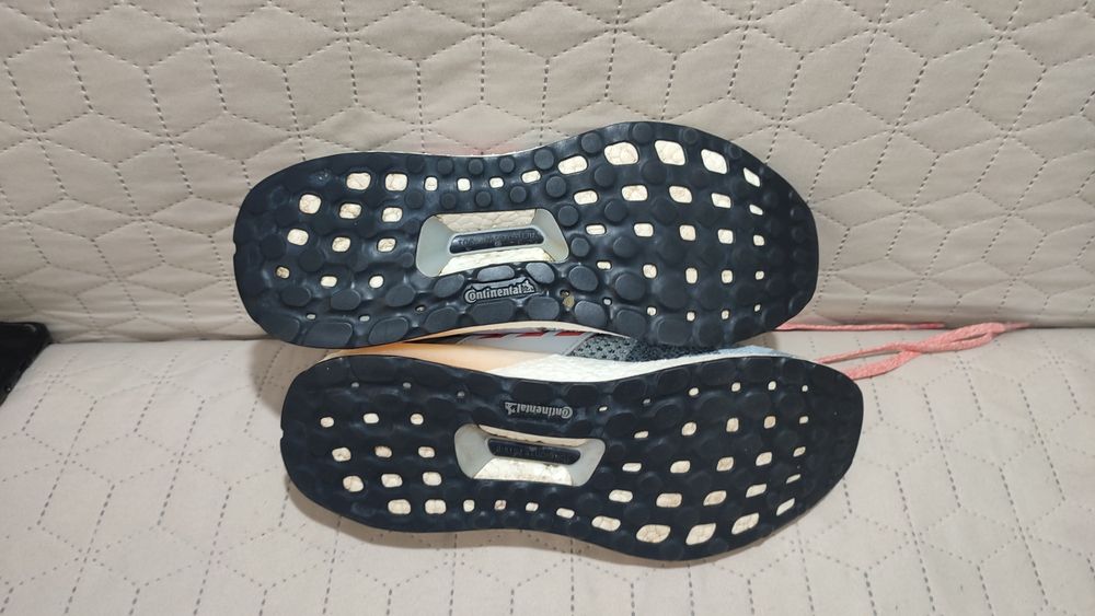 Кросівки ADIDAS Ultra Boost, 41,5 р., 26-27 см